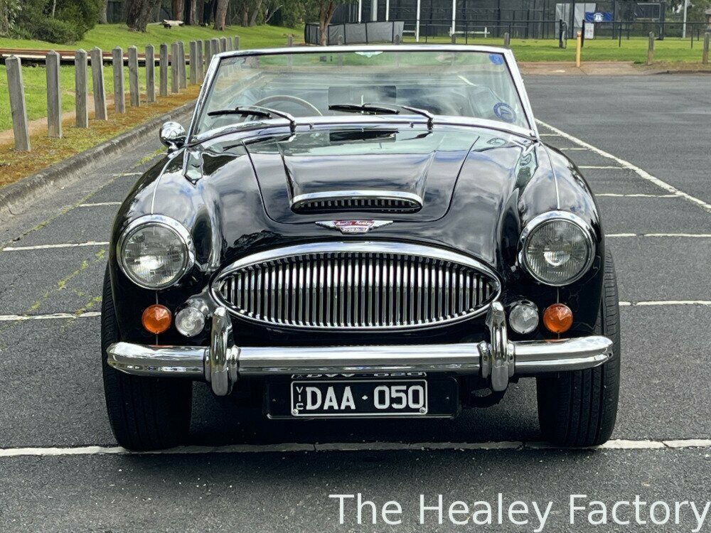 1966 AUSTIN HEALEY 3000 MK III BJ8 4 SP MAN + OVERDRIVE 2D ROADSTER
