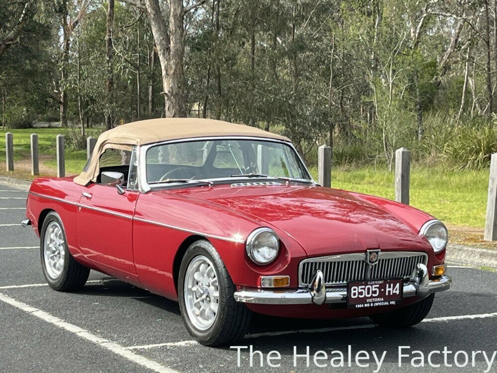 1964 MG MGB 5 SP MANUAL 2D ROADSTER
