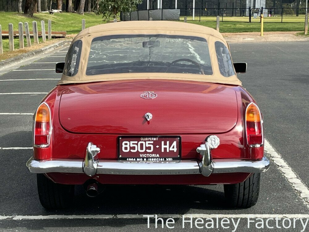 1964 MG MGB 5 SP MANUAL 2D ROADSTER