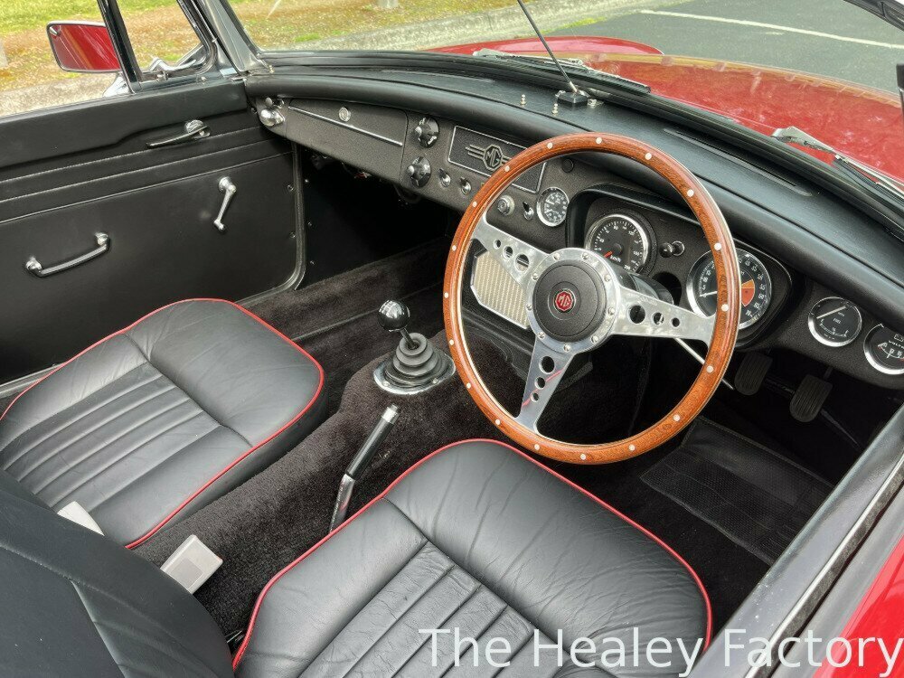 1964 MG MGB 5 SP MANUAL 2D ROADSTER