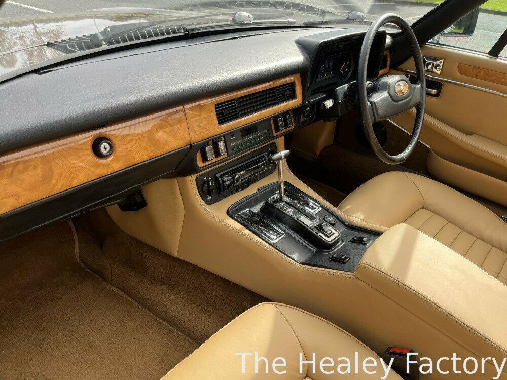 1985 JAGUAR XJSC 3 SP AUTOMATIC 2D CABRIOLET