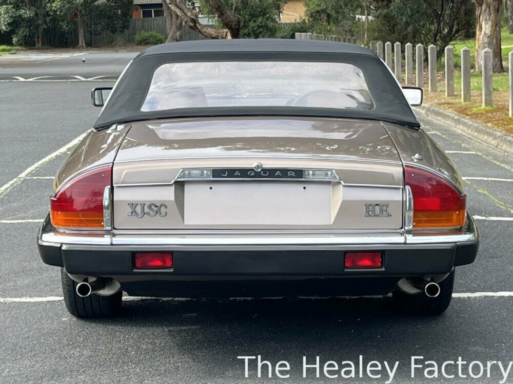 1985 JAGUAR XJSC 3 SP AUTOMATIC 2D CABRIOLET