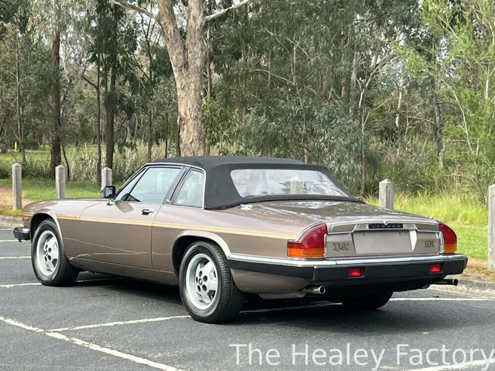 1985 JAGUAR XJSC 3 SP AUTOMATIC 2D CABRIOLET