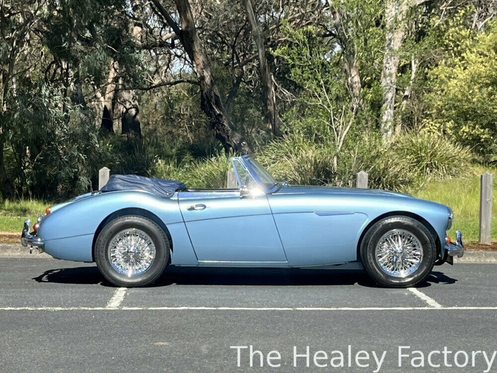 1967 AUSTIN HEALEY 3000 MK IIIA BJ8 2+2 4 SP MANUAL + OVERDRIVE 2D ROADSTER