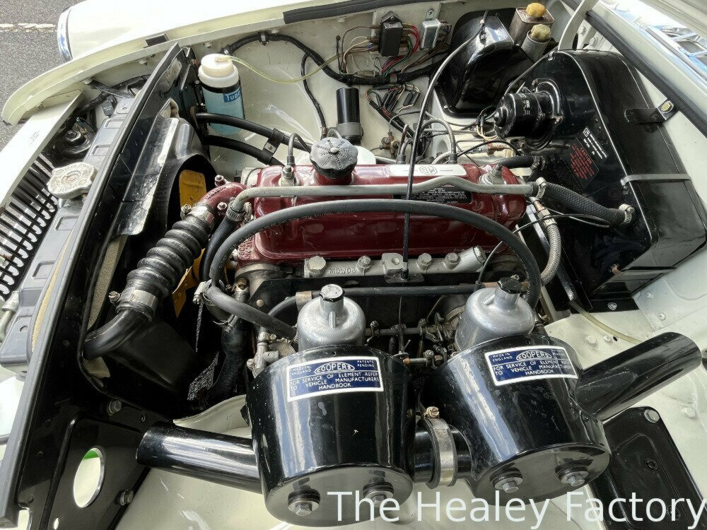 1971 MG MGB MK II 4 SP MAN + OVERDRIVE 2D ROADSTER