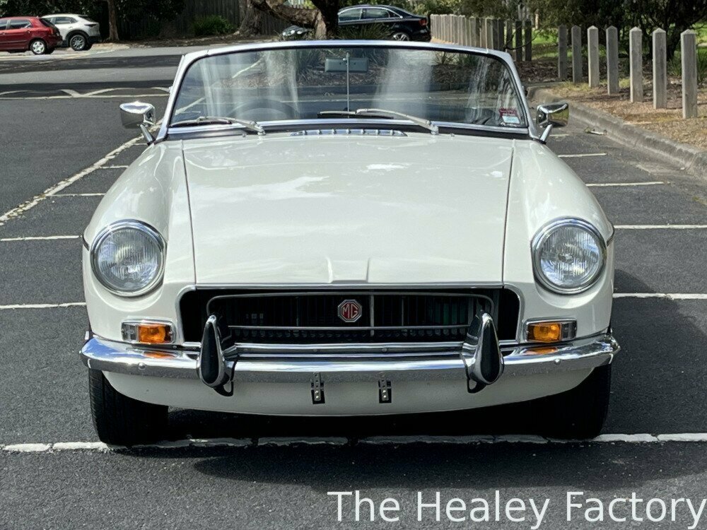 1971 MG MGB MK II 4 SP MAN + OVERDRIVE 2D ROADSTER