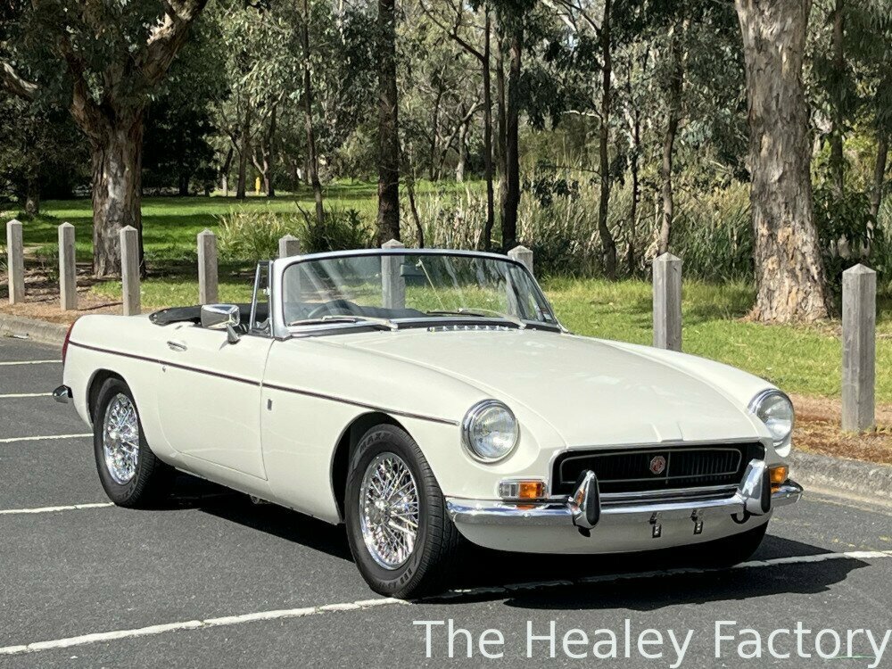 1971 MG MGB MK II 4 SP MAN + OVERDRIVE 2D ROADSTER