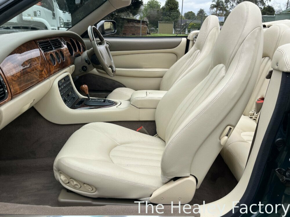 1996 JAGUAR XK8 CLASSIC 5 SP AUTOMATIC 2D CONVERTIBLE