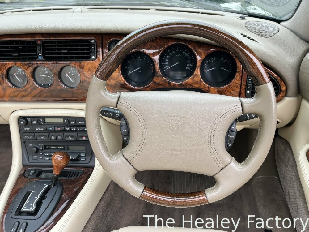 1996 JAGUAR XK8 CLASSIC 5 SP AUTOMATIC 2D CONVERTIBLE