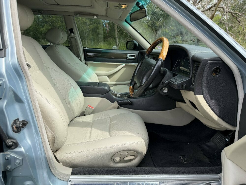 1995 JAGUAR XJR 4.0 SUPERCHARGED 4 SP AUTOMATIC 4D SEDAN