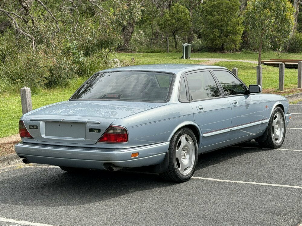 1995 JAGUAR XJR 4.0 SUPERCHARGED 4 SP AUTOMATIC 4D SEDAN