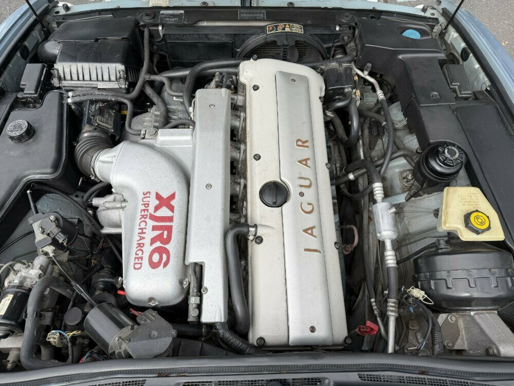 1995 JAGUAR XJR 4.0 SUPERCHARGED 4 SP AUTOMATIC 4D SEDAN