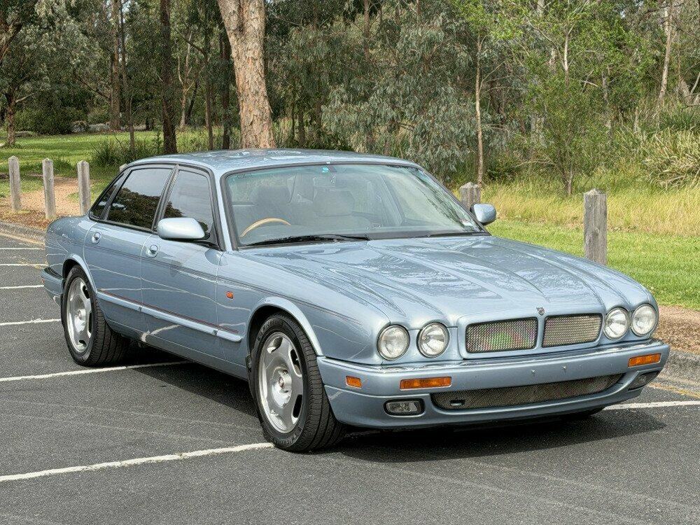 1995 JAGUAR XJR 4.0 SUPERCHARGED 4 SP AUTOMATIC 4D SEDAN