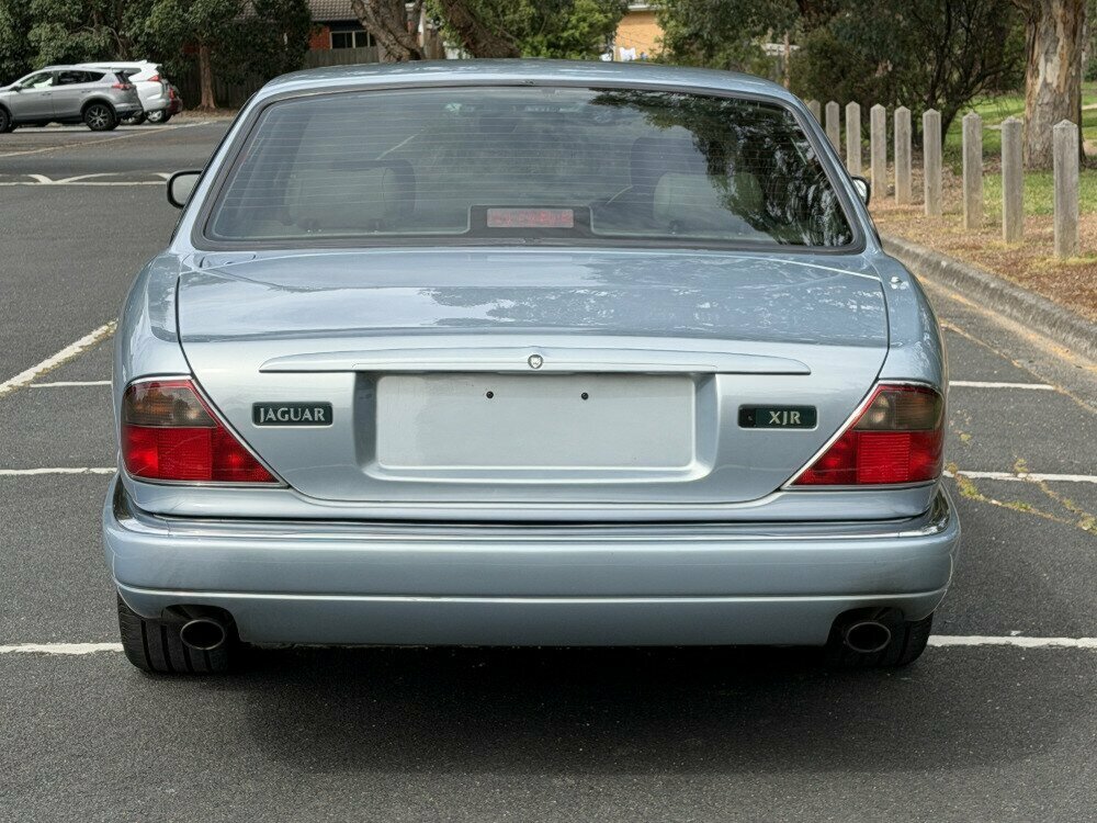 1995 JAGUAR XJR 4.0 SUPERCHARGED 4 SP AUTOMATIC 4D SEDAN
