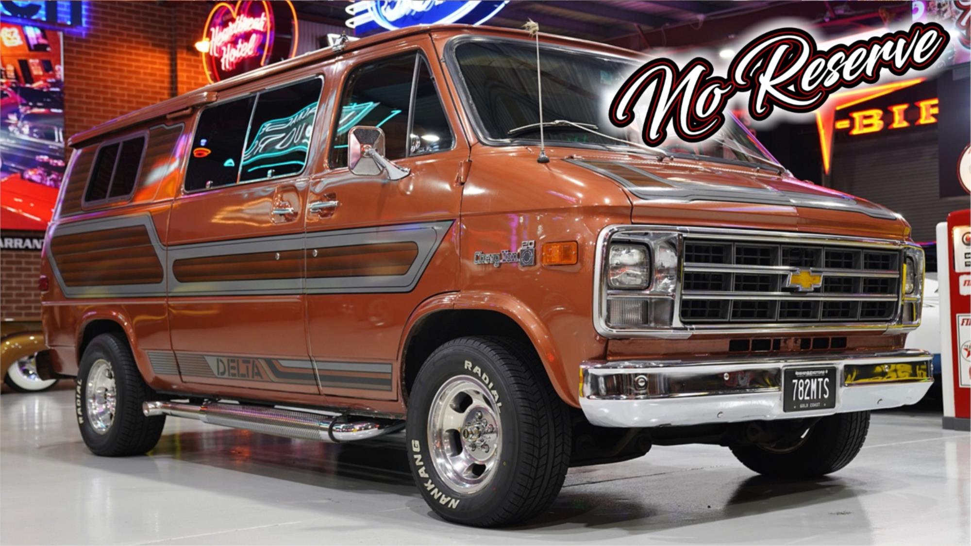 1977 CHEVROLET G10 CUSTOM AUTOMATIC VAN