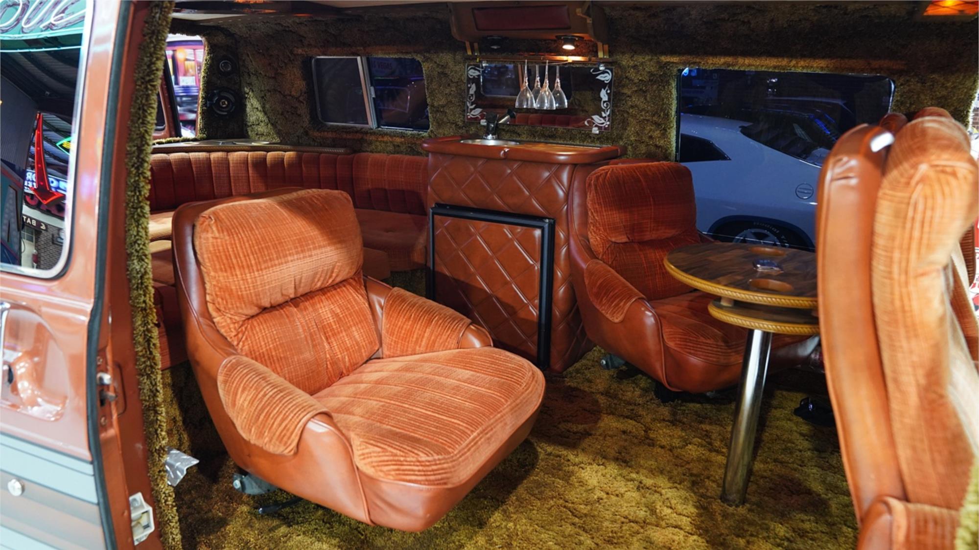 1977 CHEVROLET G10 CUSTOM AUTOMATIC VAN