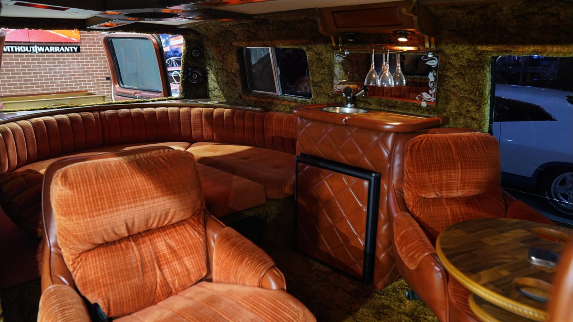 1977 CHEVROLET G10 CUSTOM AUTOMATIC VAN