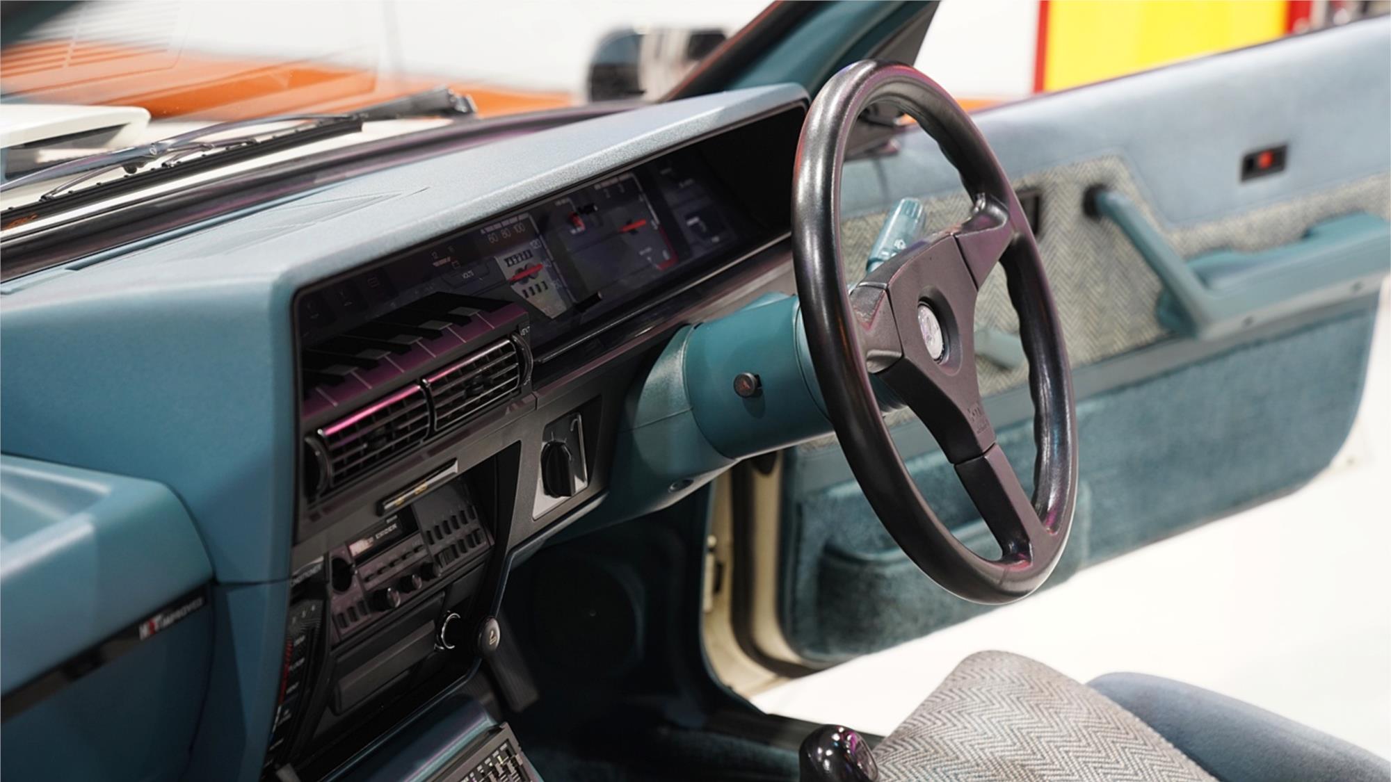 1985 HOLDEN COMMODORE VK 5.0 V8 MANUAL SEDAN