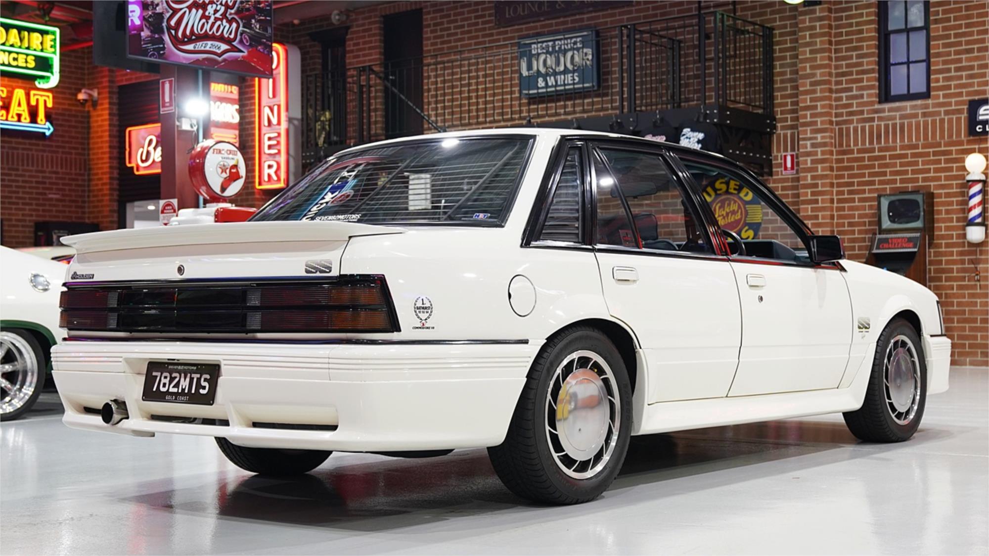 1985 HOLDEN COMMODORE VK 5.0 V8 MANUAL SEDAN