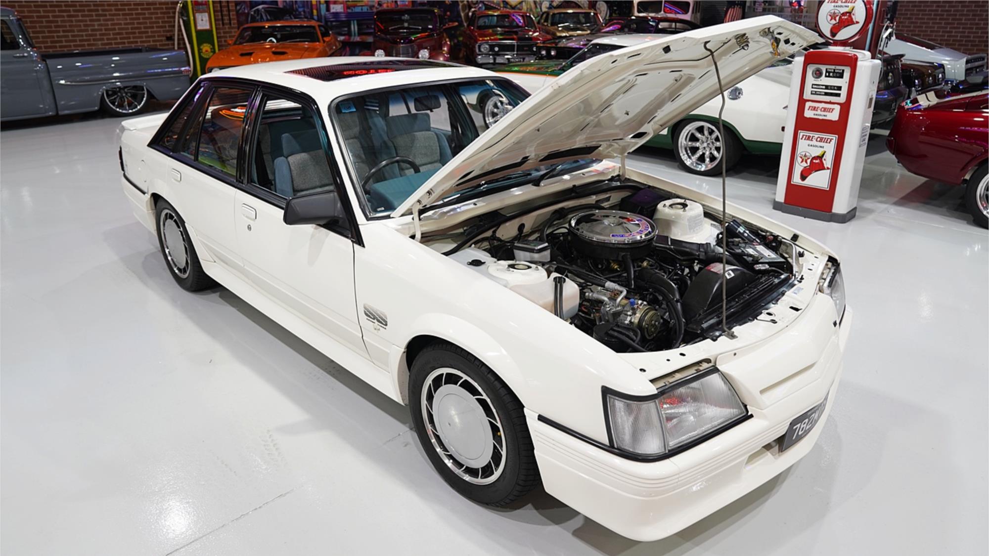 1985 HOLDEN COMMODORE VK 5.0 V8 MANUAL SEDAN