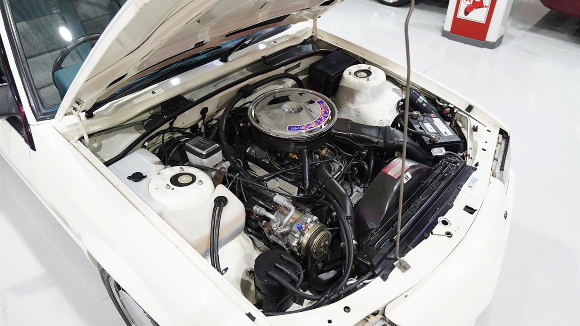 1985 HOLDEN COMMODORE VK 5.0 V8 MANUAL SEDAN
