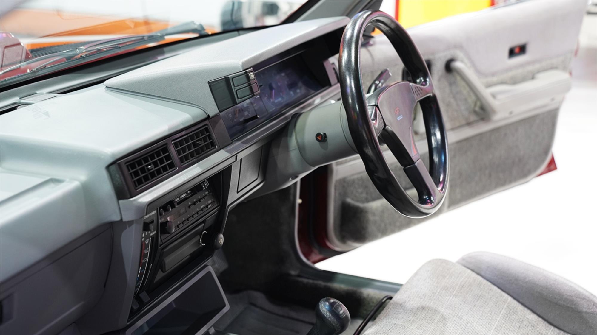 1986 HOLDEN COMMODORE VL SS GROUP A MANUAL 4D SEDAN