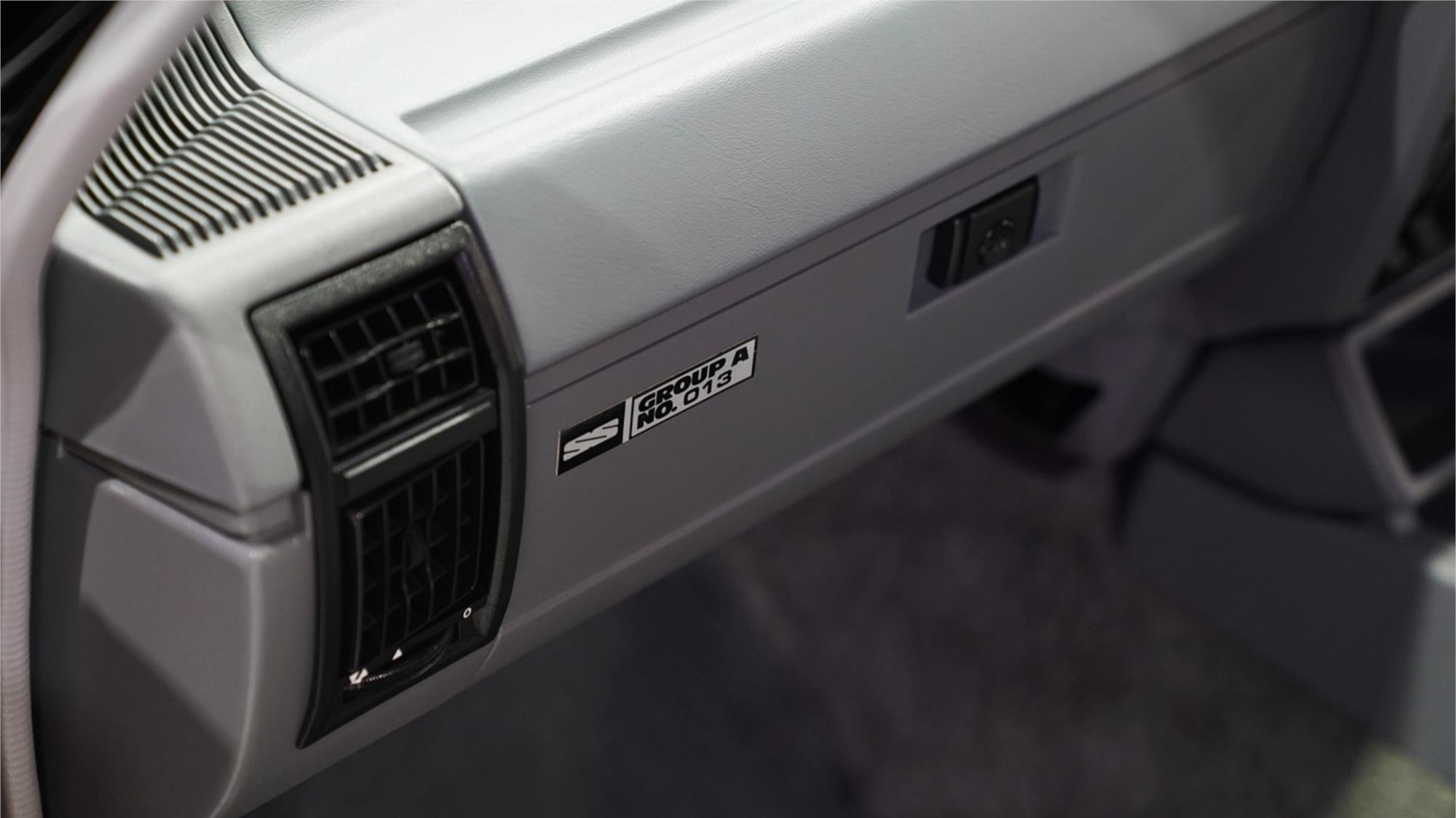 1986 HOLDEN COMMODORE VL SS GROUP A MANUAL 4D SEDAN