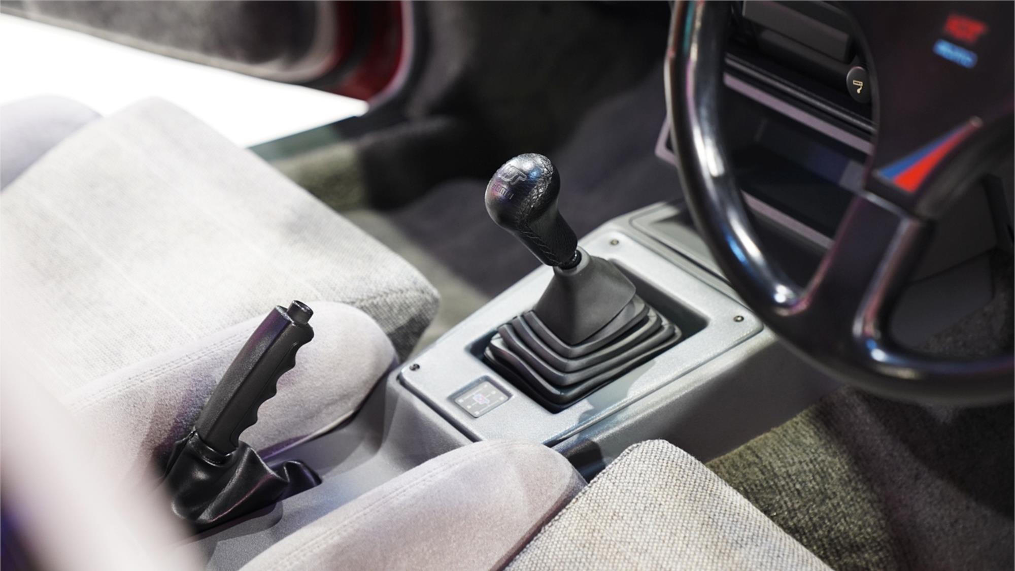 1986 HOLDEN COMMODORE VL SS GROUP A MANUAL 4D SEDAN