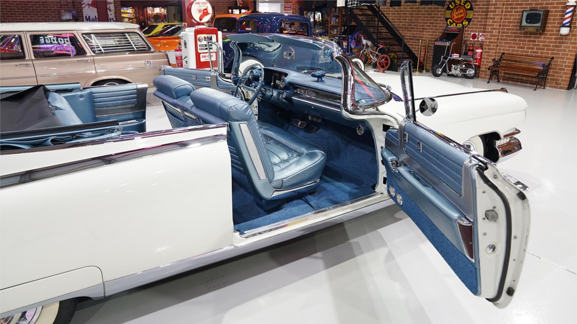 1959 CADILLAC ELDORADO BIARRITZ AUTOMATIC CONVERTIBLE
