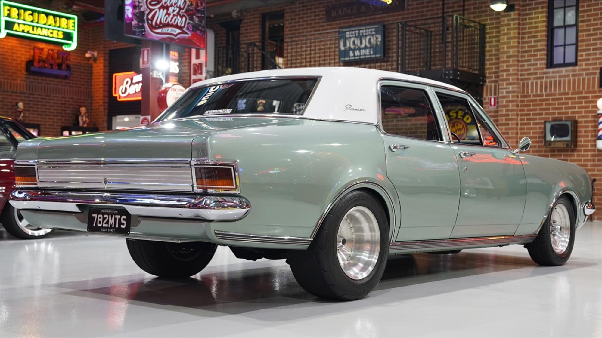 1971 HOLDEN PREMIER HG AUTOMATIC SEDAN