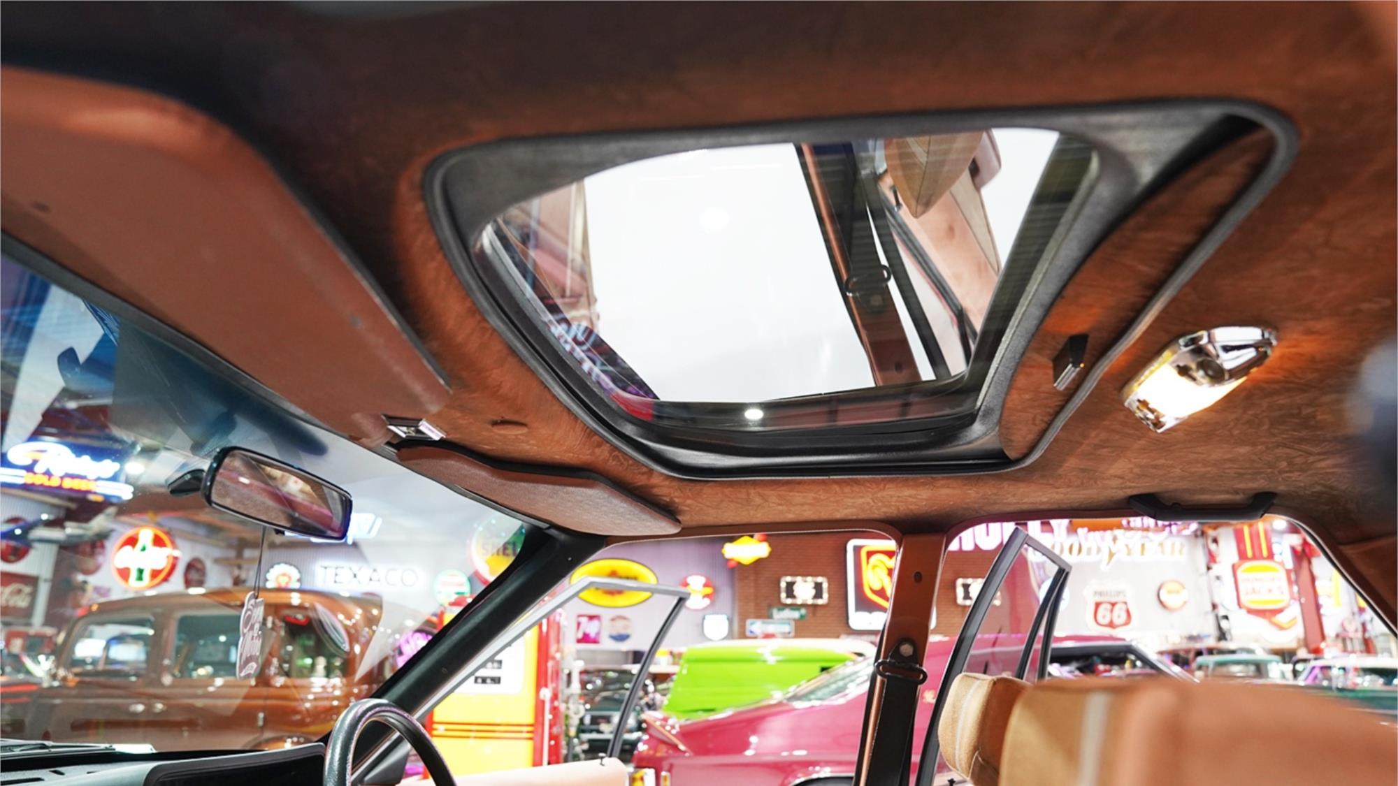 1982 FORD FAIRMONT XE GHIA EUROPEAN SPORTS PACK AUTOMATIC SEDAN