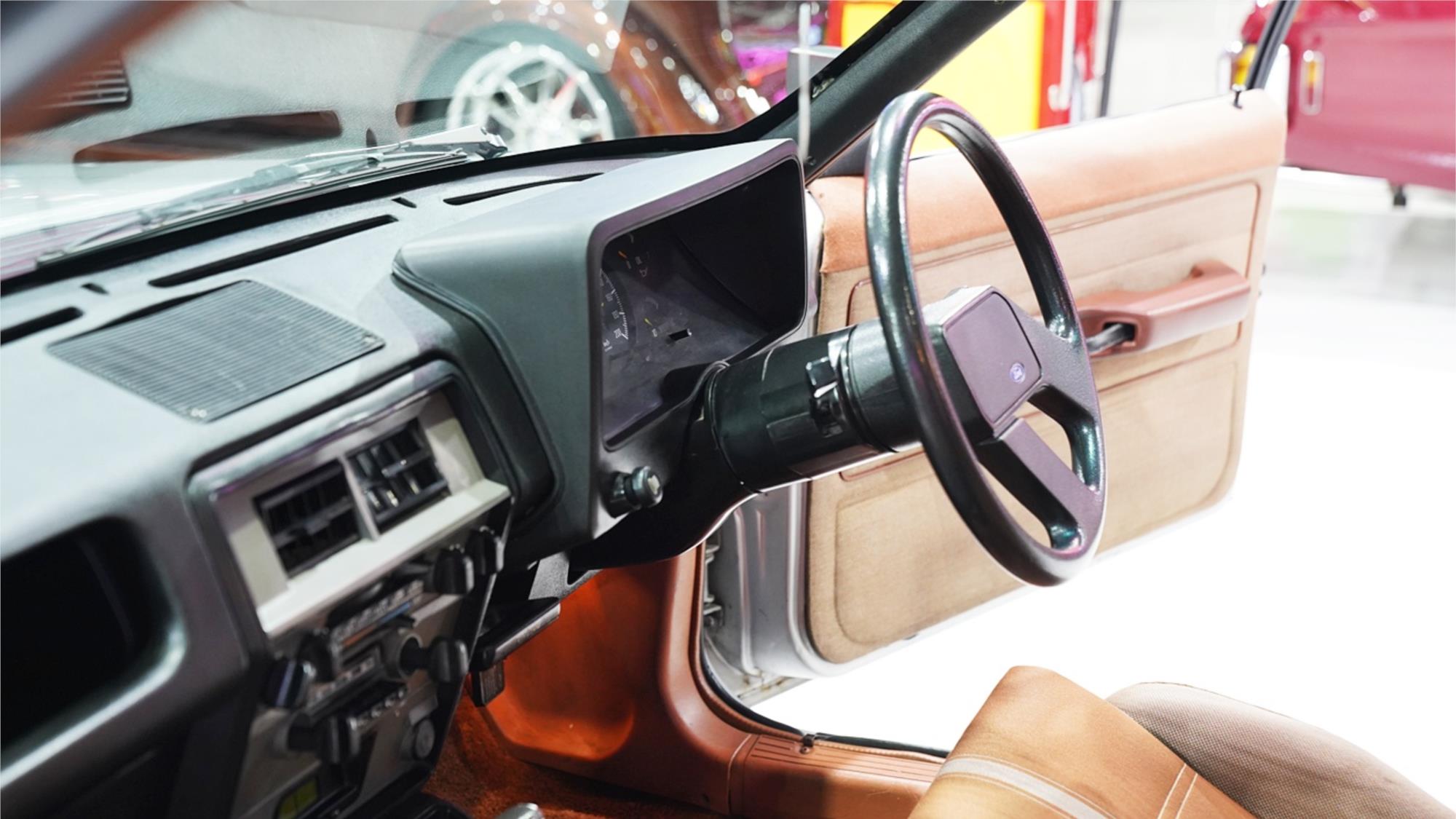1982 FORD FAIRMONT XE GHIA EUROPEAN SPORTS PACK AUTOMATIC SEDAN