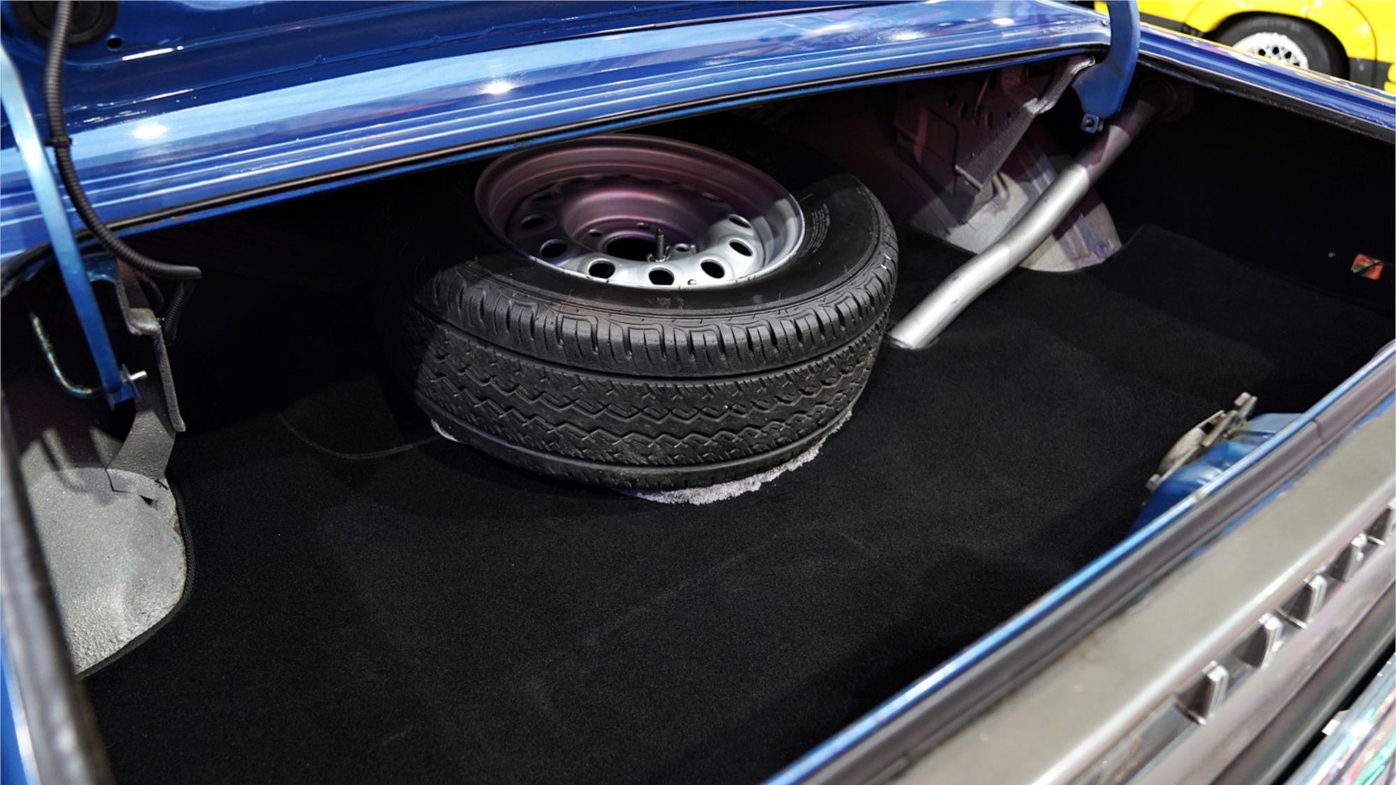 1973 DODGE CHALLENGER MANUAL COUPE