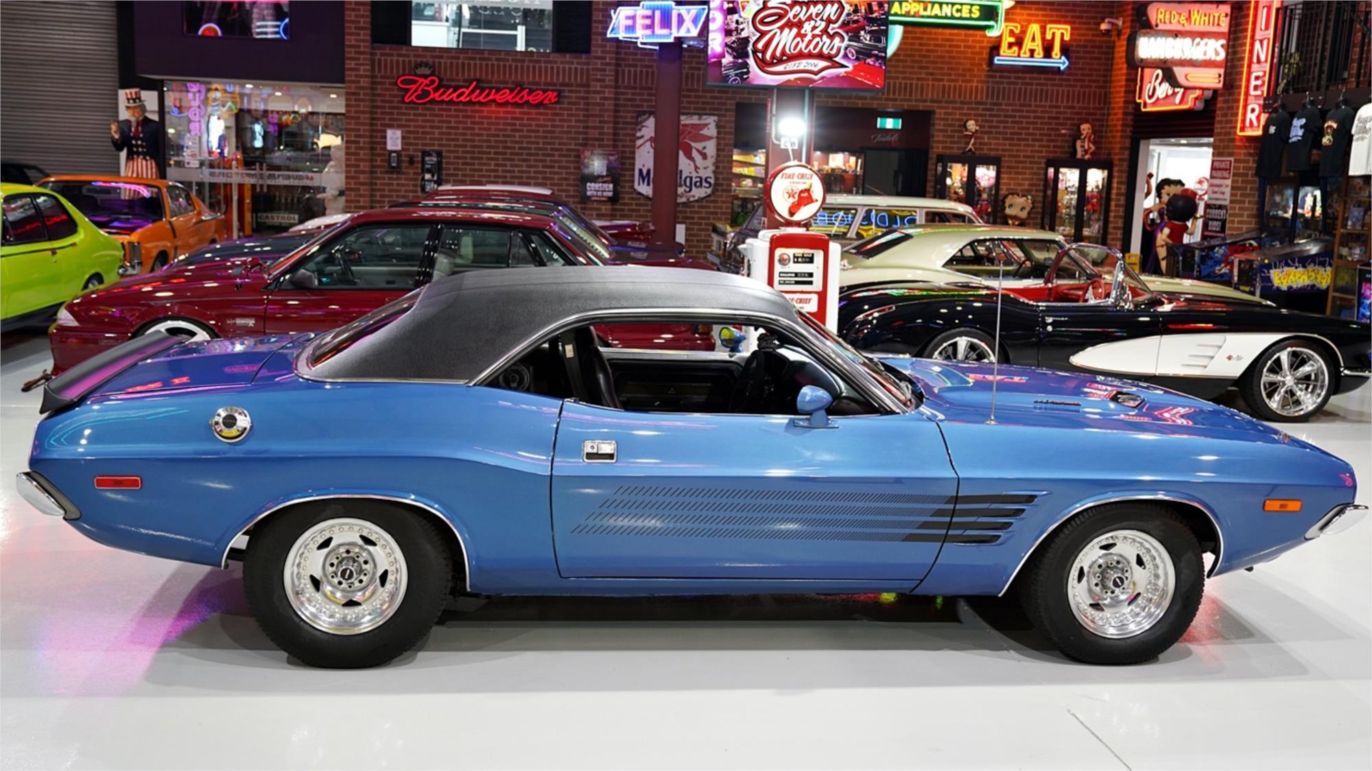 1973 DODGE CHALLENGER MANUAL COUPE