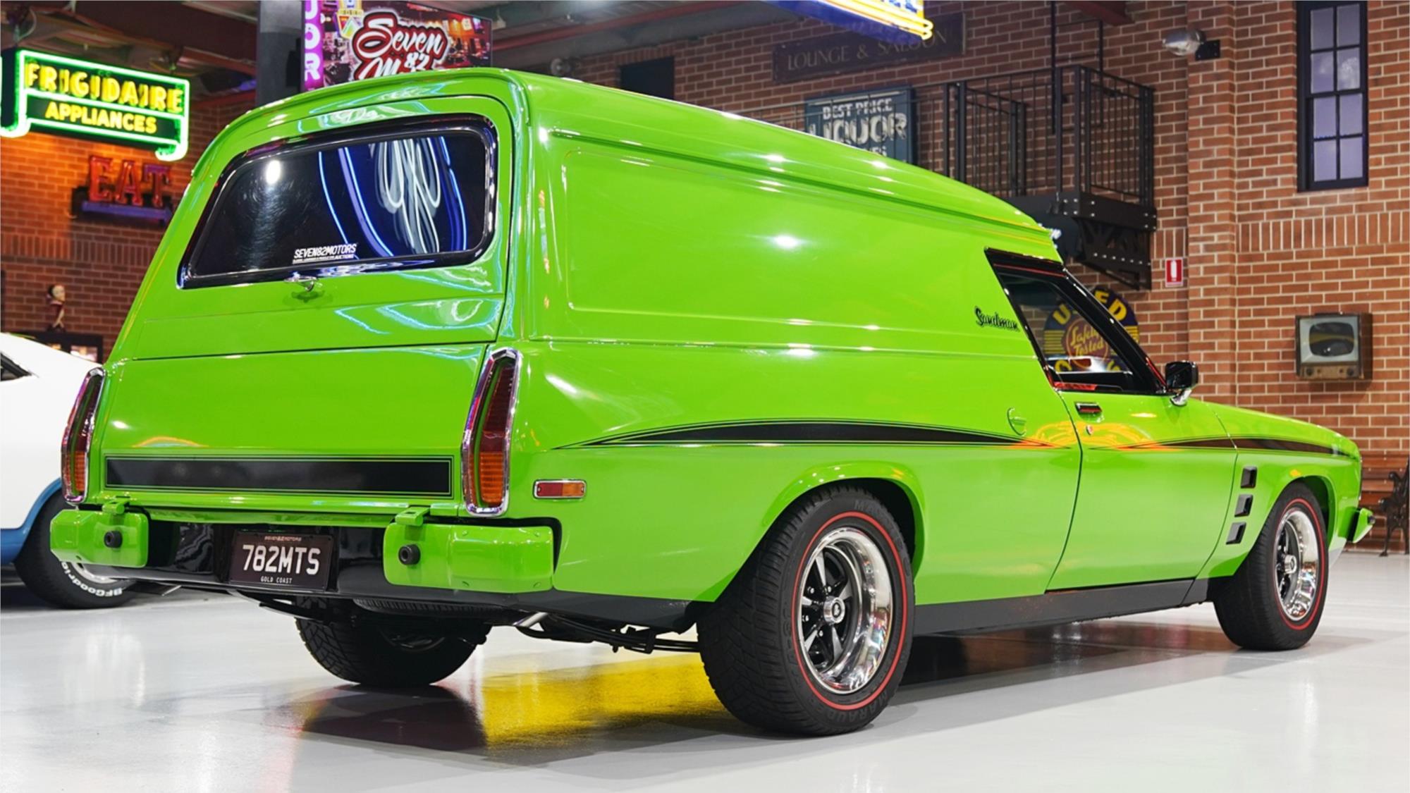 1976 HOLDEN SANDMAN HJ MANUAL VAN