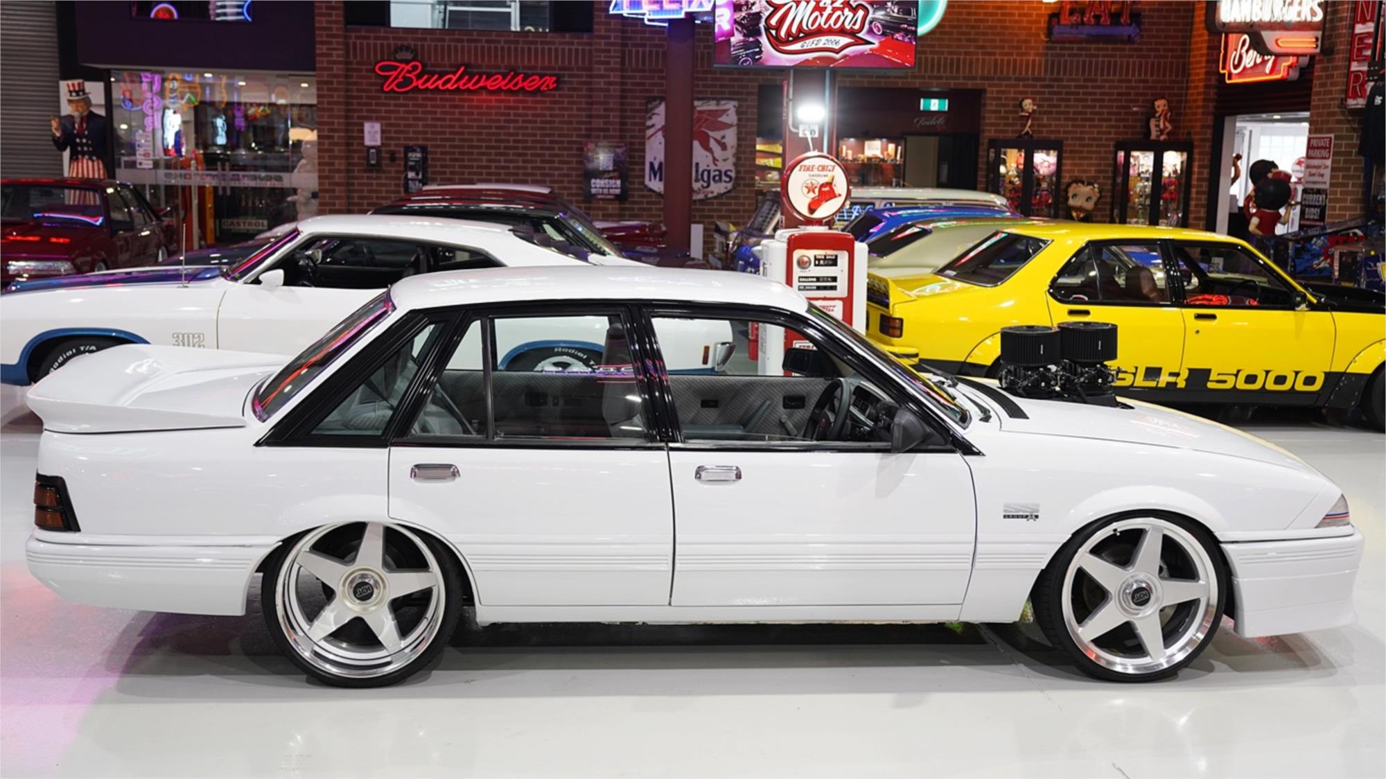 1988 HOLDEN COMMODORE VL AUTOMATIC SEDAN