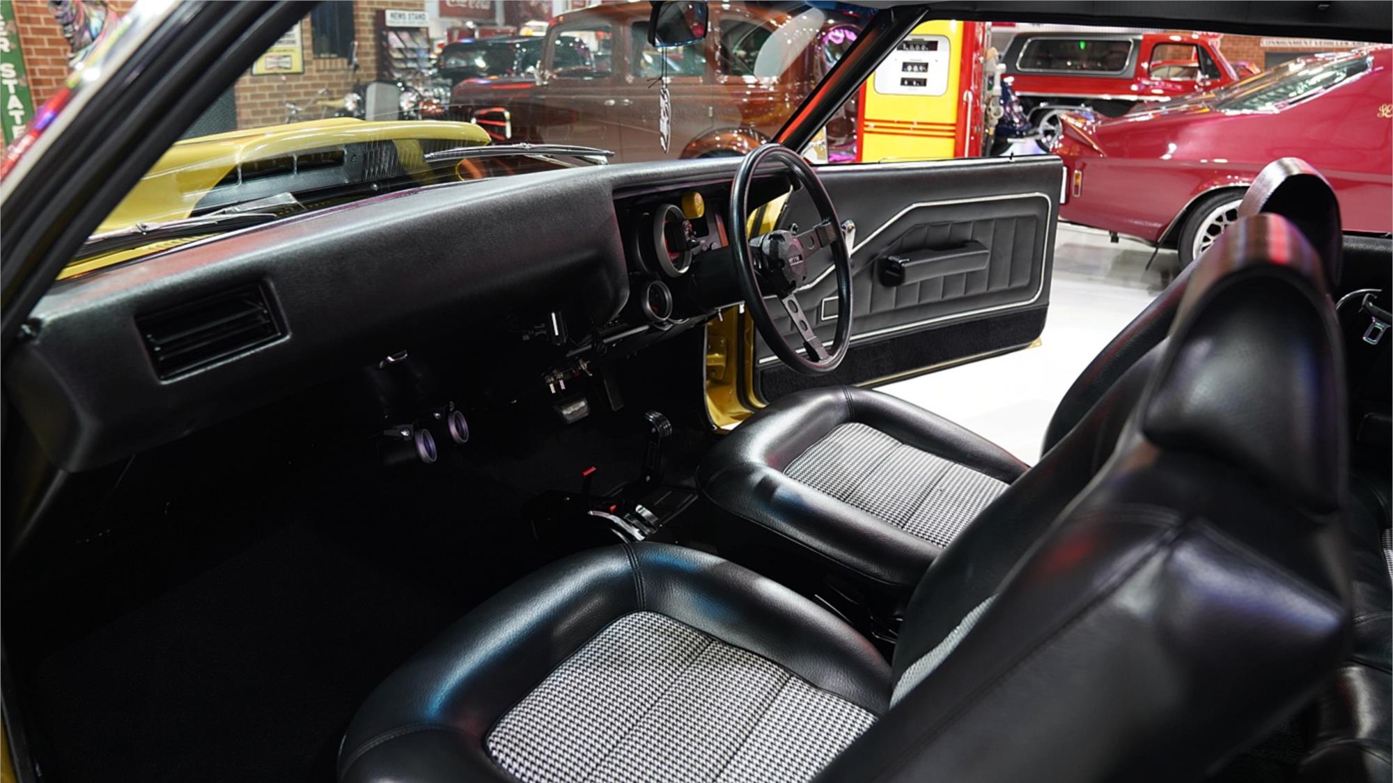 1971 HOLDEN MONARO HQ GTS AUTOMATIC COUPE