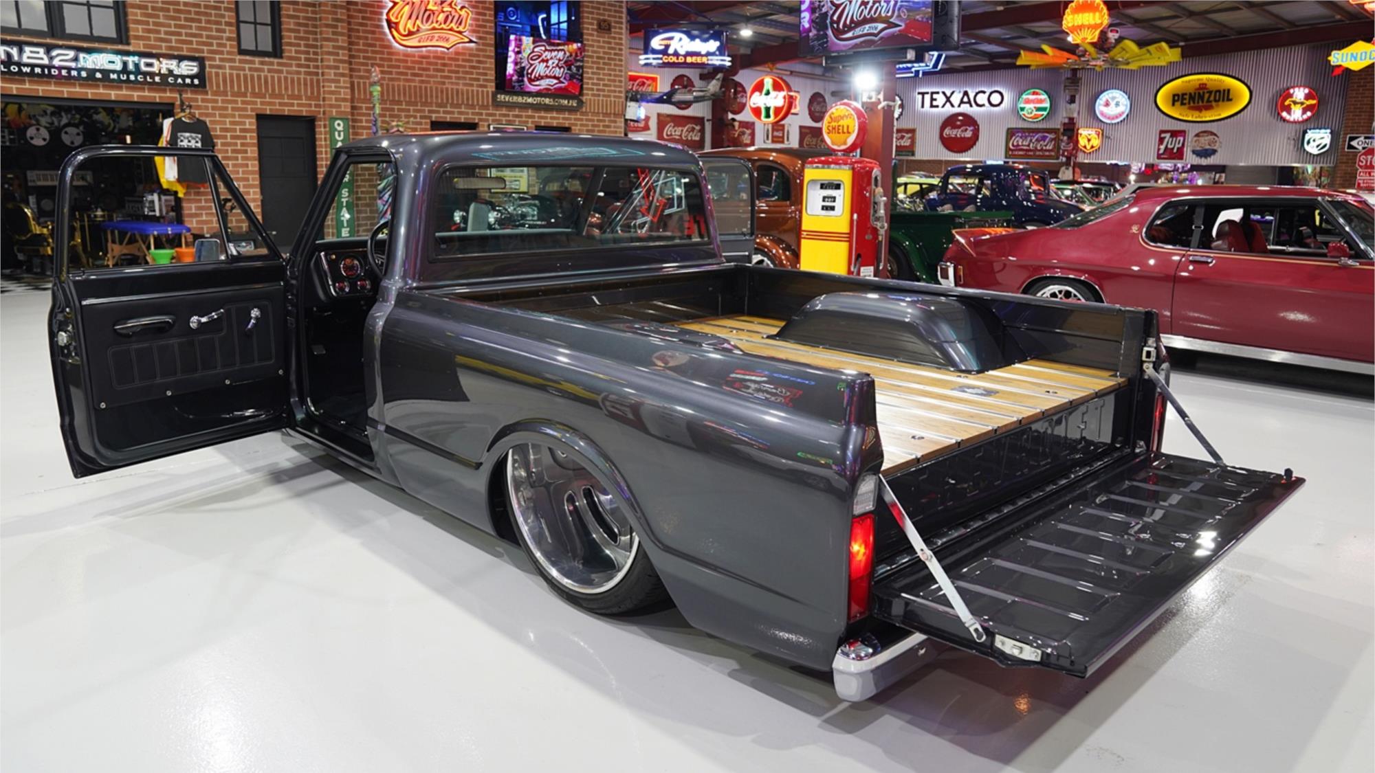 1969 CHEVROLET C10 AUTOMATIC PICK UP