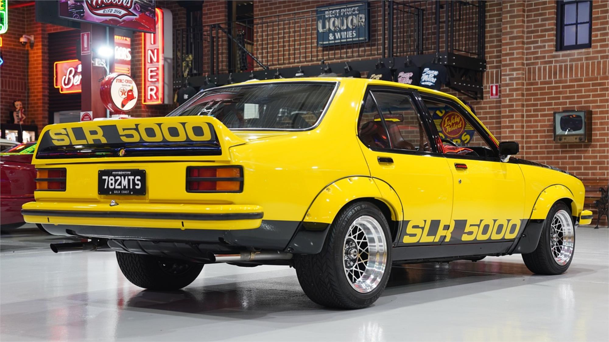1976 HOLDEN TORANA LX SL/R 5000 AUTOMATIC SEDAN