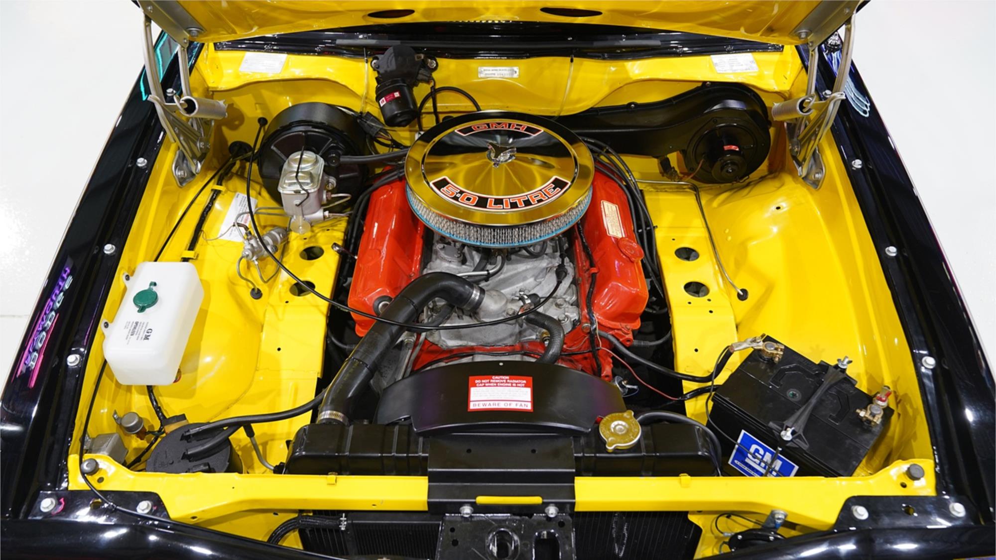 1976 HOLDEN TORANA LX SL/R 5000 AUTOMATIC SEDAN
