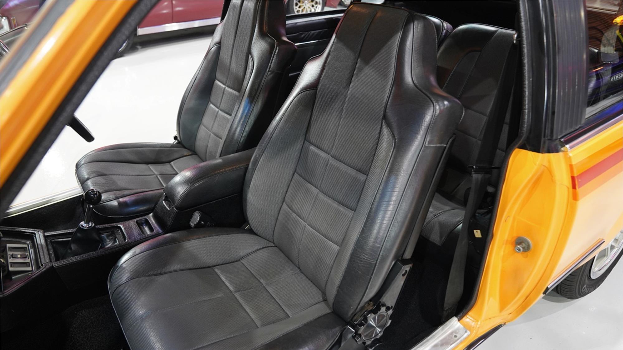 1976 HOLDEN TORANA LX SS MANUAL HATCHBACK