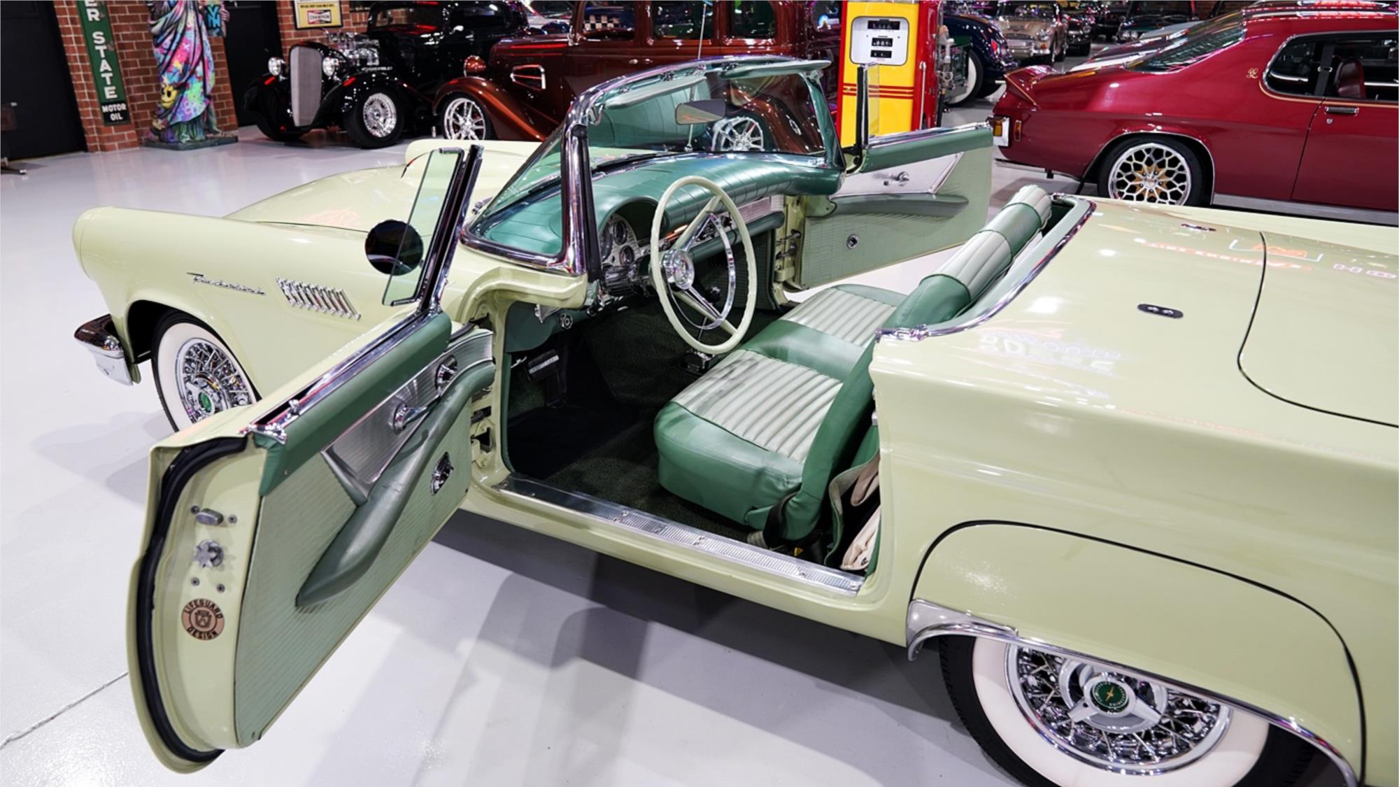 1957 FORD THUNDERBIRD AUTOMATIC CONVERTIBLE