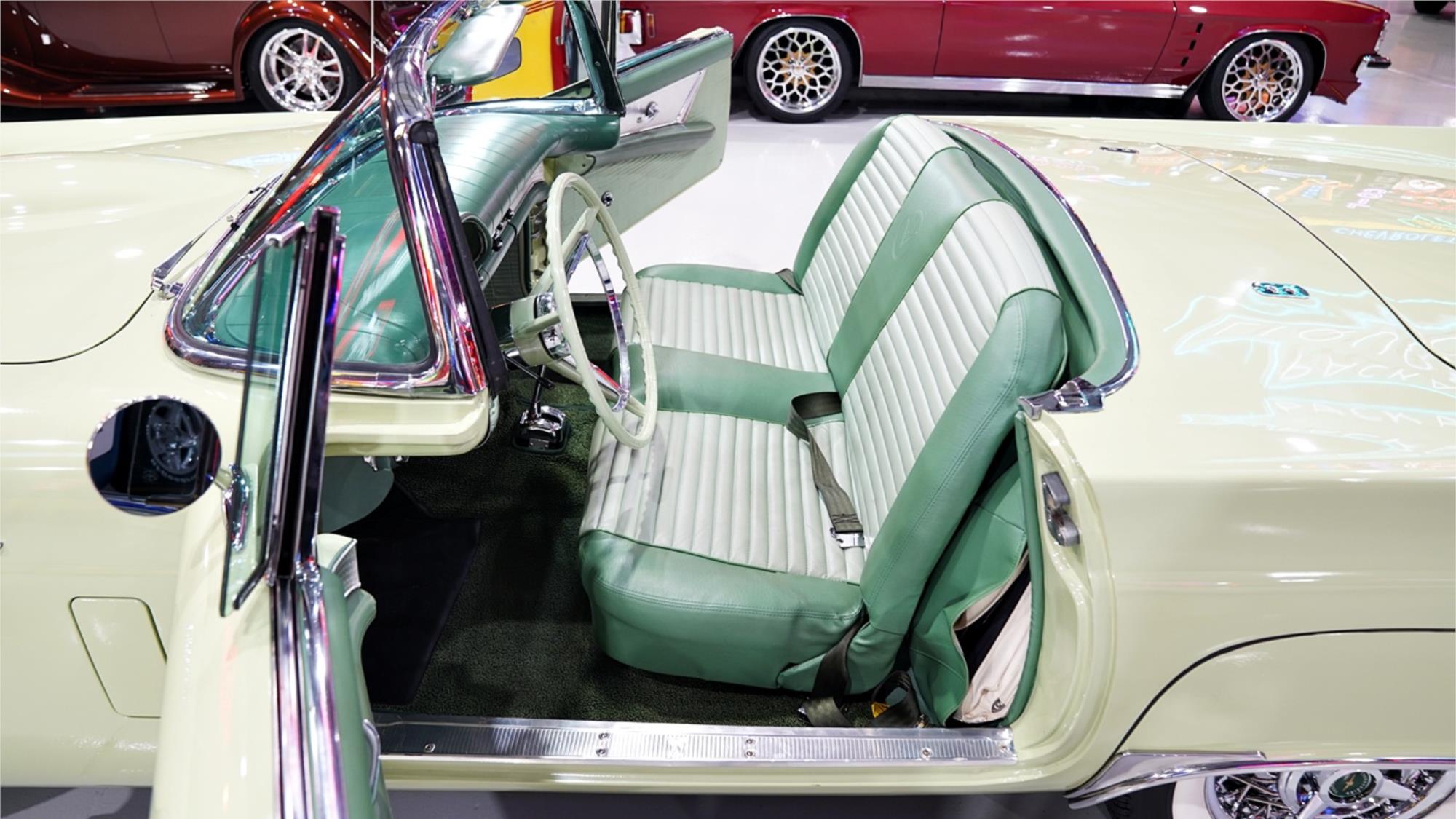 1957 FORD THUNDERBIRD AUTOMATIC CONVERTIBLE