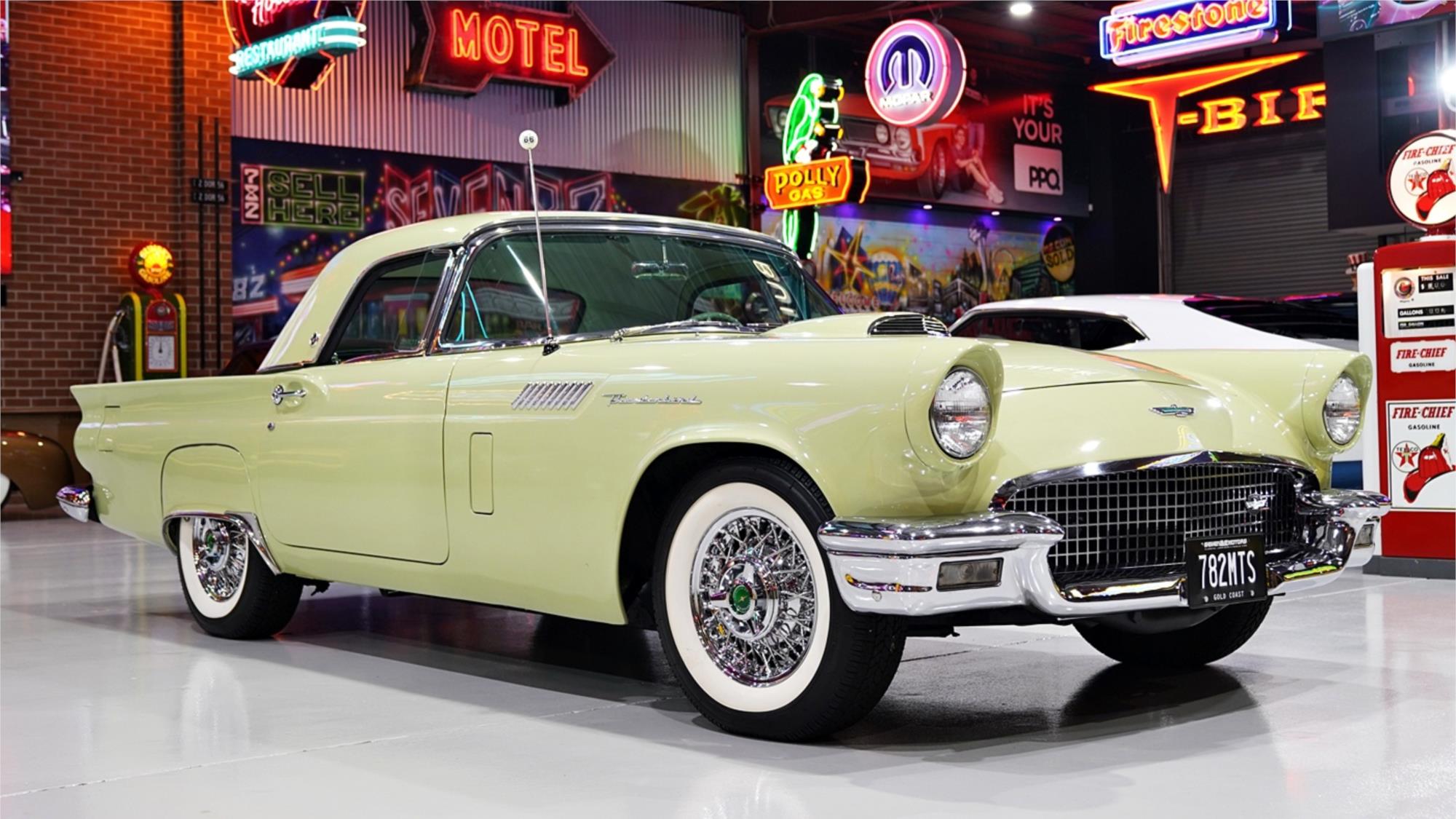 1957 FORD THUNDERBIRD AUTOMATIC CONVERTIBLE