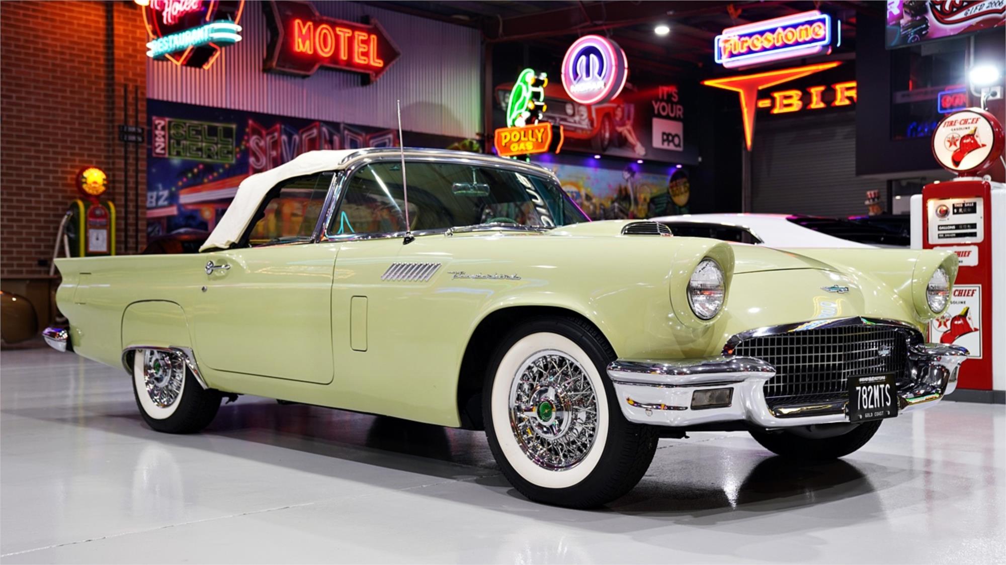 1957 FORD THUNDERBIRD AUTOMATIC CONVERTIBLE