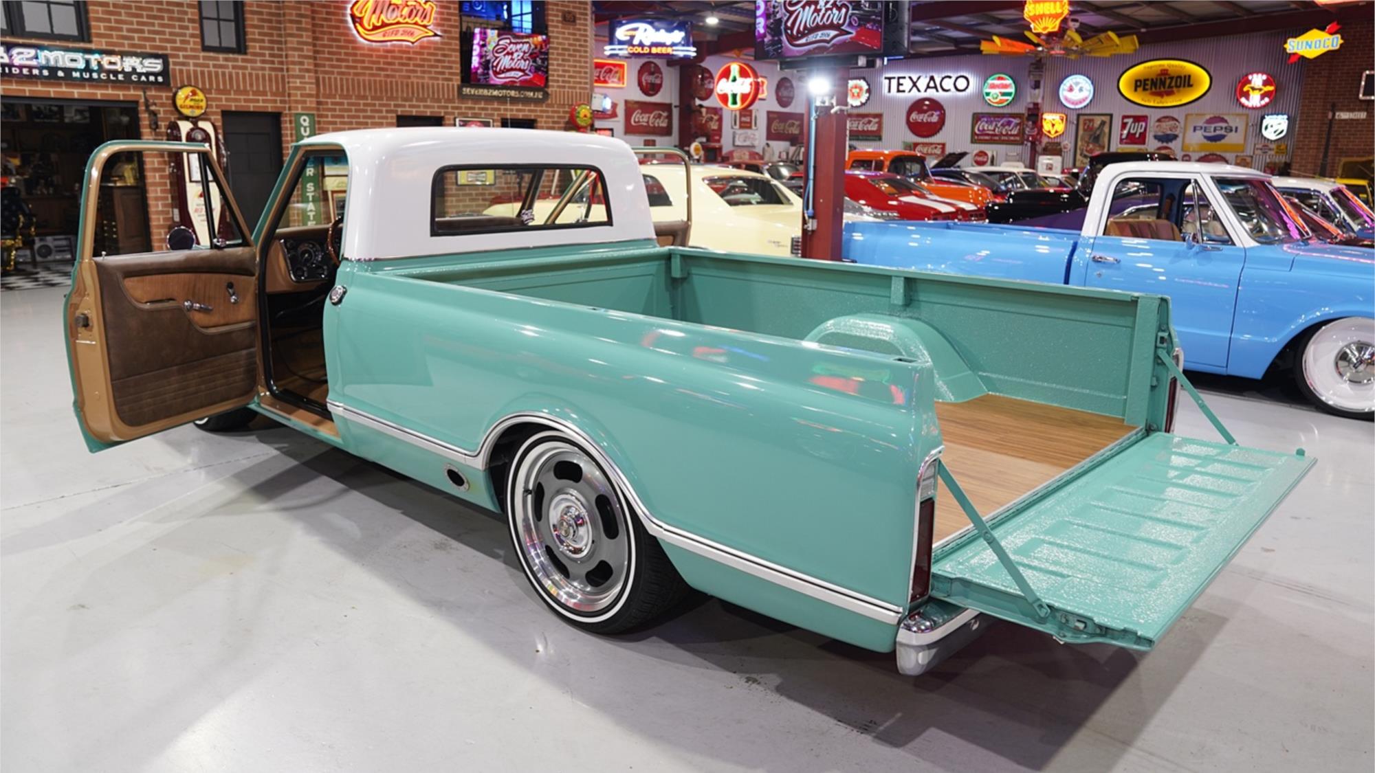 1967 CHEVROLET C10 AUTOMATIC PICK UP TRUCK