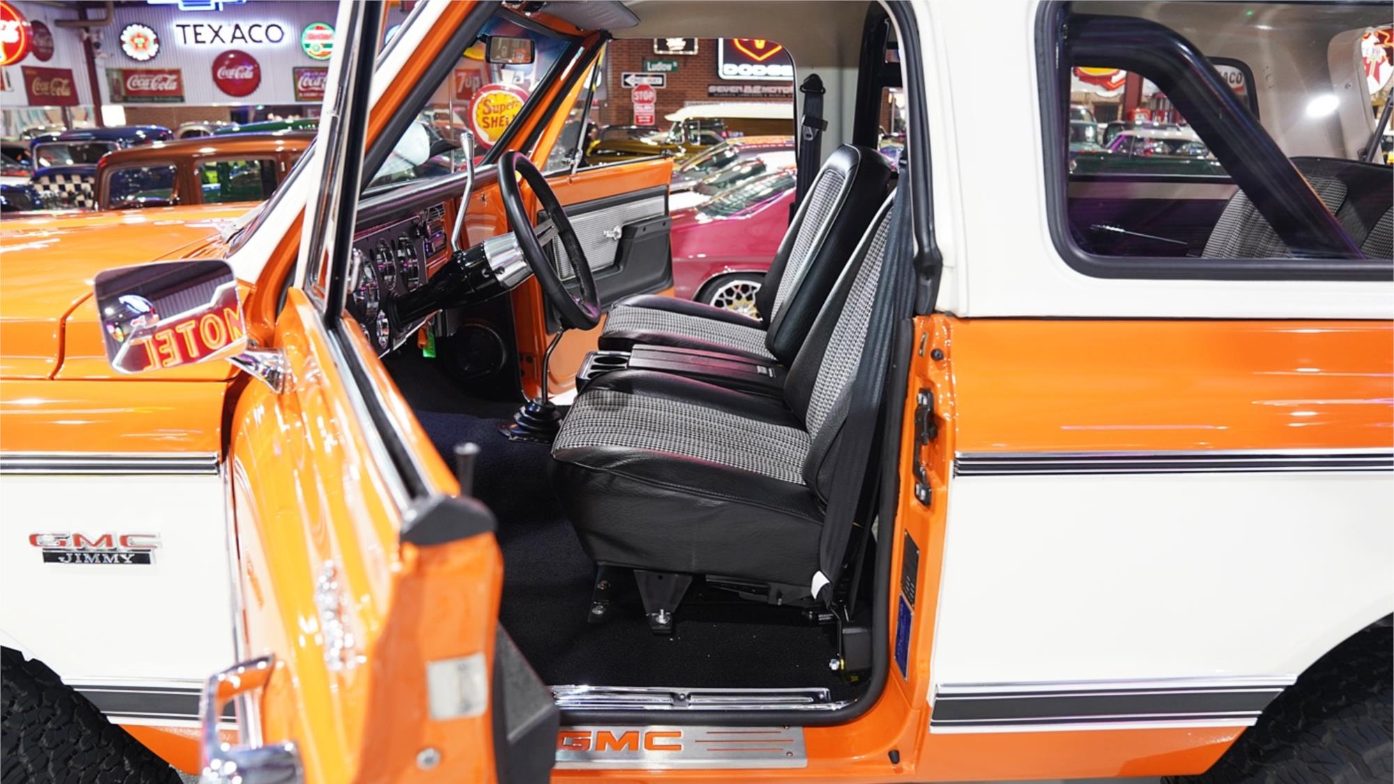 1972 GMC JIMMY AUTOMATIC SUV