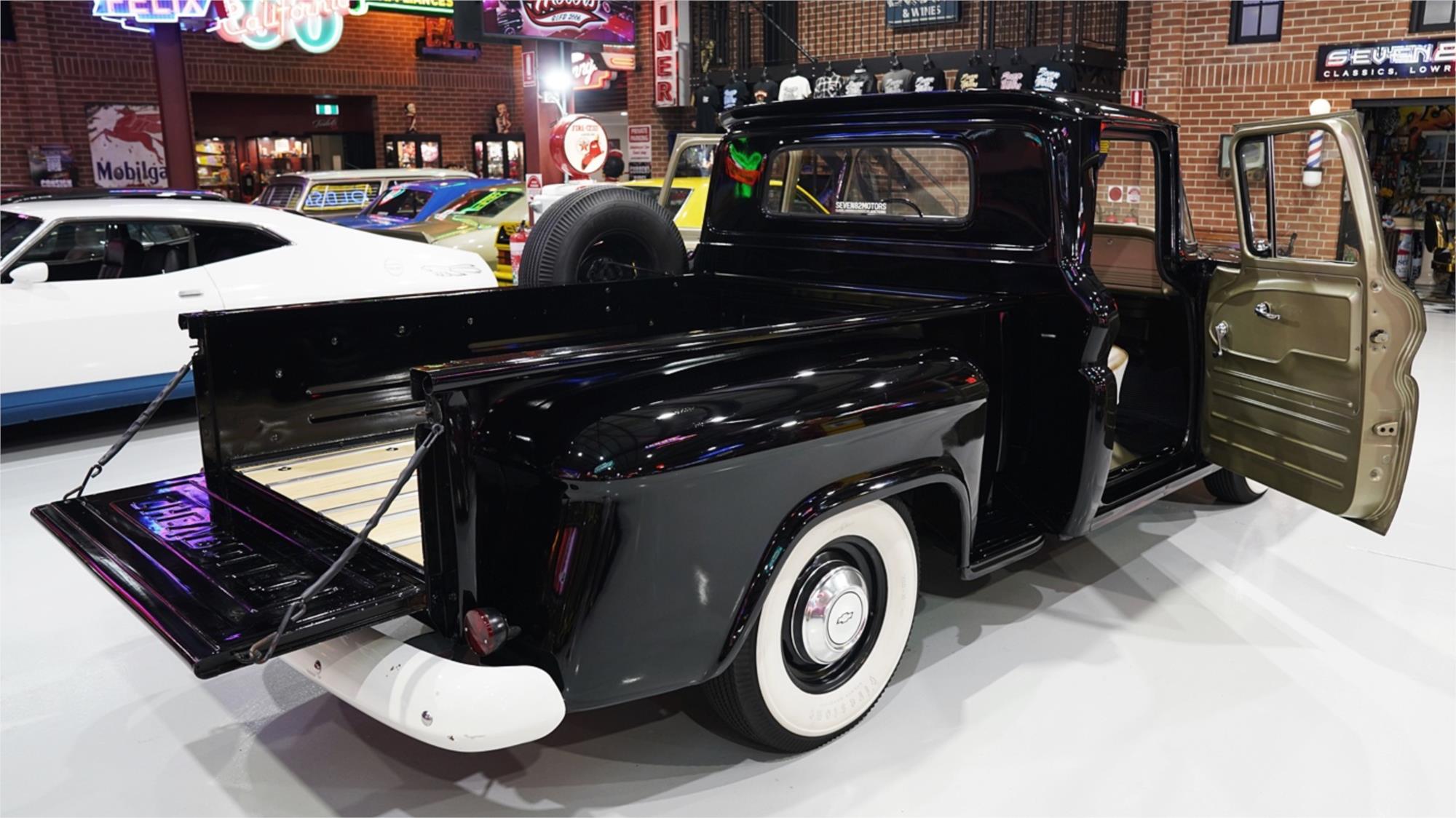 1962 CHEVROLET C10 MANUAL PICKUP TRUCK