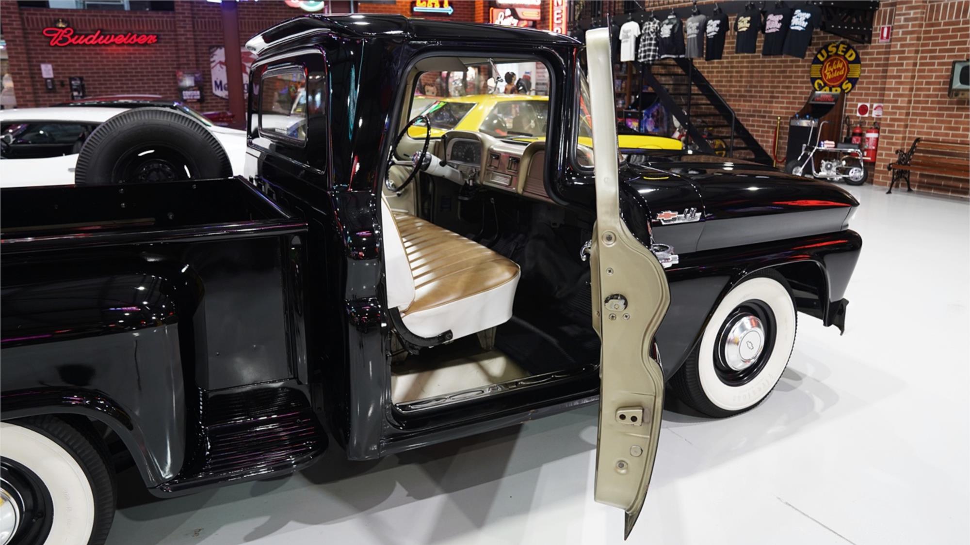 1962 CHEVROLET C10 MANUAL PICKUP TRUCK
