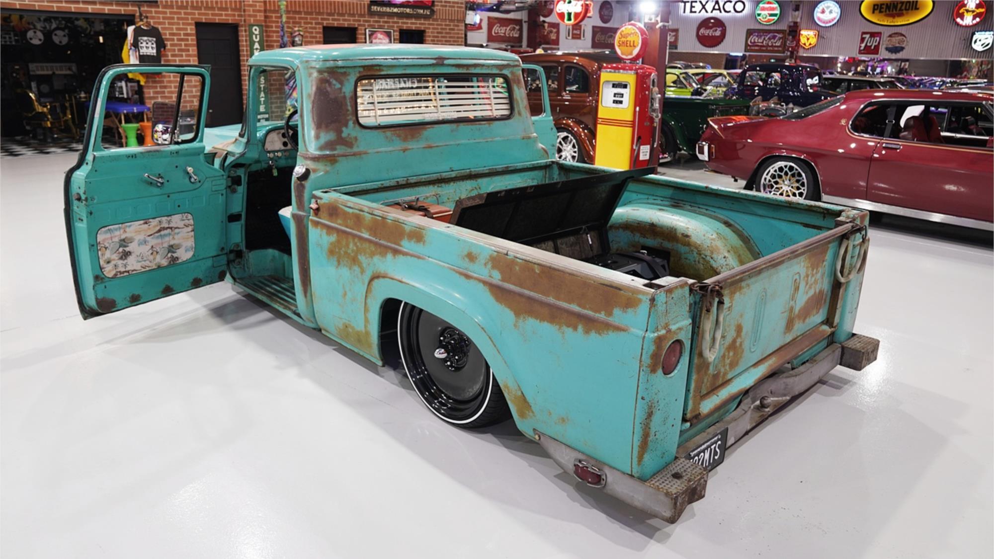 1959 FORD F100 AUTOMATIC PICK UP TRUCK